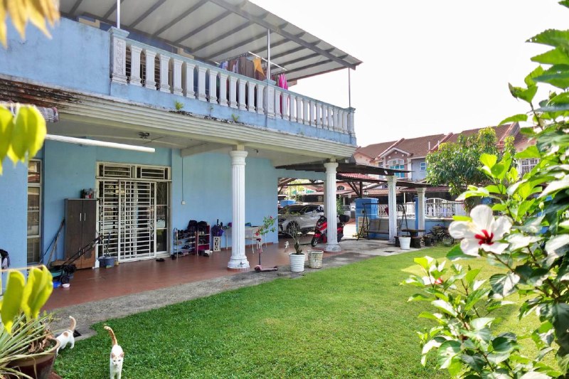 Corner Lot Double Storey Terrace Jalan PI Taman Pulai Indah